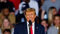 ترامب يدعو نتنياهو إلى إنهاء الحرب سريعاً والعودة للسلام