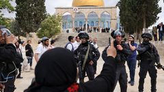 عشرات المستوطنين يقتحمون "الأقصى"