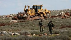 الاحتلال يستولي على أرض وثلاثة منازل جنوب القدس