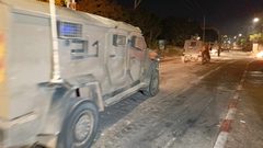 الاحتلال يقتحم طولكرم ويجرف الشارع الغربي للمدينة