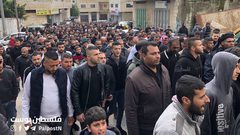 جانب من تشييع الشهيد "فاخر بني جابر" من بلدة عقربا جنوب نابلس والذي ارتقى بعد تصديه لهجوم المستوطنين على منزله في البلدة.