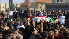 جماهير شعبنا تشييع جثمان الشهيد حواشين في جنين