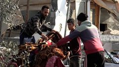 سبعة شهداء في قصف للاحتلال استهدف منتظري مساعدات في مدينة غزة