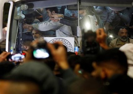 وسائل إعلام إسرائيلية: إسرائيل توافق على إطلاق سراح 700 أسير فلسطيني