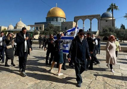 مستوطنون يقتحمون الأقصى والاحتلال يشدد إجراءاته في عيد "المساخر"