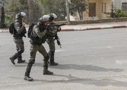 3 إصابات خلال مواجهات مع الاحتلال في نابلس