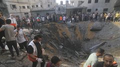 القصف الإسرائيلي يتواصل على غزة بعد قرار مجلس الأمن بوقف إطلاق النار