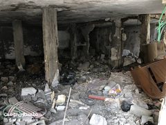 آثار الدمار الذي خلفه جيش الاحتلال في مقر حركة فتح خلال اقتحامه مخيم بلاطة شرق نابلس فجر اليوم.