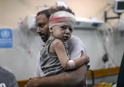 الأورومتوسطي: الاحتلال اطلق النار بشكل مباشر وقتل 13 طفلا في مجمع الشفاء الطبي