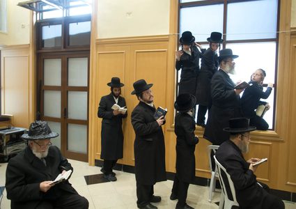 نتنياهو أمام 3 اختيارات في قضية تجنيد اليهود المتدينين في إسرائيل