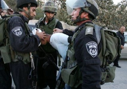 الاحتلال يعتقل 5 مقدسيين بينهم شقيقان