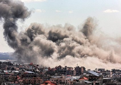 الحرب في يومها ١٧٥ : عشرات الشهداء والجرحى في غزة