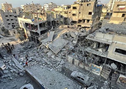 176 يوم من الحرب على غزة: شهداء وجرحى في قصف الاحتلال المتواصل على القطاع