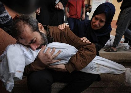 وفاة 4 مواطنين بينهم طفلان بسبب المجاعة ما يرفع الحصيلة إلى 34