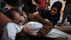 وفاة 4 مواطنين بينهم طفلان بسبب المجاعة ما يرفع الحصيلة إلى 34