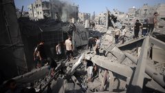 الاحتلال يحيل مجمع الشفاء إلى دمار ويرتكب أفظع الجرائم