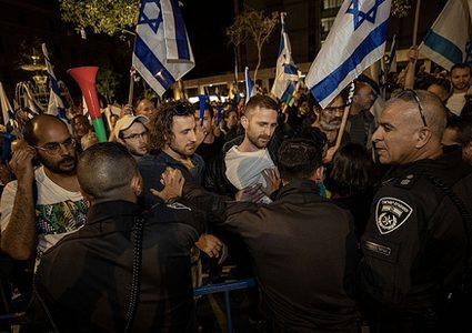 تظاهرات عارمة في إسرائيل والمحتجون يحاولون اقتحام مقر نتنياهو