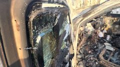 مركبة مؤسسة المطبخ العالمي بعد قصفها من جيش الاحتلال على شارع الرشيد وسط قطاع غزة الليلة الماضية وقتله العاملين بداخلها.