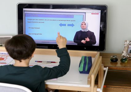 نقابة أصحاب المدارس الخاصة في نابلس تعلن الانتقال للتعليم الإلكتروني