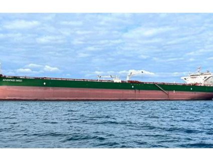 الحرس الثوري الإيراني يسيطر على سفينة بملكية جزئية إسرائيلية عند مضيق هرمز