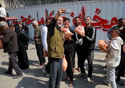 رائحة الخبز تبعث الأمل: استئناف عمل المخابز  يستعيد نكهة الحياة في شمال غزة