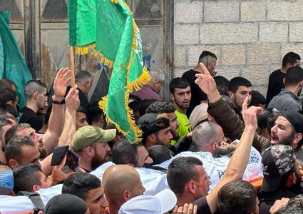 نابلس: تشييع جثماني الشهيدين بني فاضل وبني جامع إلى مثواهما الأخير