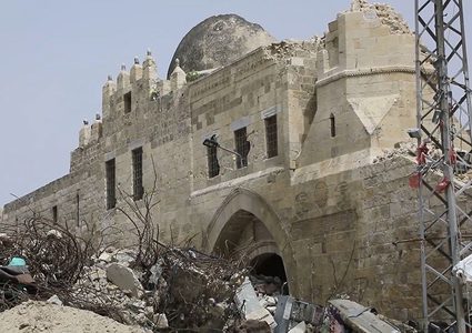 بتدمير قلعة برقوق..الاحتلال يمحى قلعة شاهدة على تاريخ امتد 650 عامًا في خان يونس