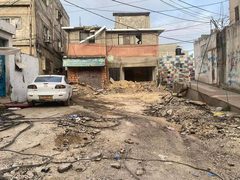 آثار الدمار الذي خلفه عدوان الاحتلال في مخيم نور شمس بمدينة طولكرم