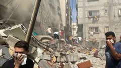 207 يوم من الحرب: شهداء بالعشرات وغارات على وقع مفاوضات التهدئة