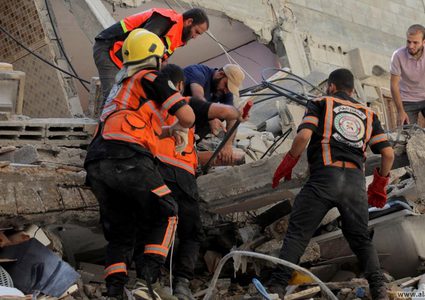 في غزة .. 10 آلاف مفقود تحت الركام وتحلل الجثامين يهدد بكارثة صحية