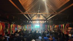 في دير البلح: مواطنون يتابعون مباراة ريال مدريد وبايرن ميونخ