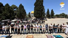 30 ألفا يؤدون صلاة الجمعة في رحاب المسجد الاقصى المبارك