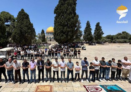 30 ألفا يؤدون صلاة الجمعة في رحاب المسجد الاقصى المبارك