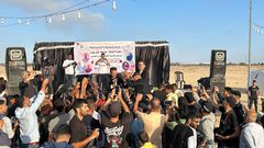 عرس جماعي في خان يونس يكسر  حصار الاحتلال