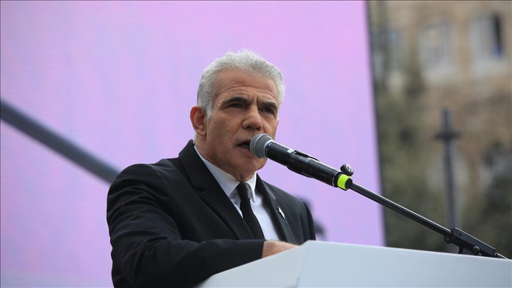 لابيد يطالب نتنياهو بإرسال الوفد الإسرائيلي المفاوض إلى القاهرة الليلة