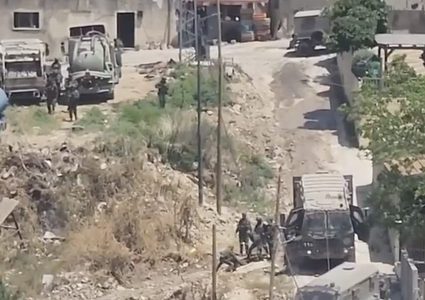 الهلال الأحمر: انتشال أشلاء لشهداء من تحت أنقاض المنزل المستهدف في دير الغصون