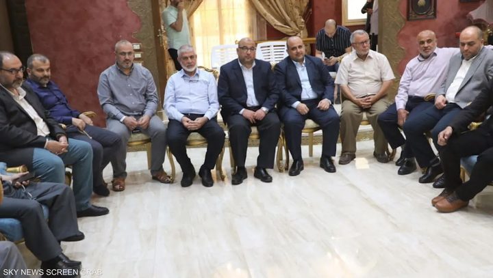 وفد حركة حماس يغادر القاهرة للتشاور مع قيادة الحركة