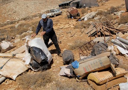 مستوطنون يستولون على مساكن عائلات بدوية في المعرجات الوسطى غرب أريحا