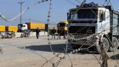 الاحتلال يعلن إعادة فتح معبر كرم أبو سالم لإدخال المساعدات إلى غزة