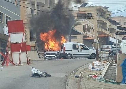 شهيدان وجريح جراء قصف الاحتلال مركبة مدنية جنوب لبنان