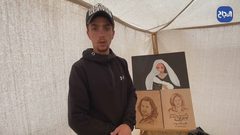 خيمة نزوح تحتضن أحلام أطفال في تعلم الرسم بدير البلح