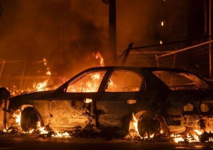 نابلس: مستوطنون يهاجمون منزلا ويحرقون مركبة في جالود