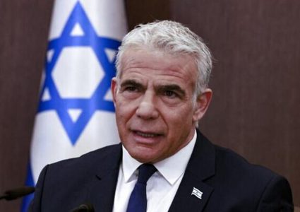 لبيد: إبرام صفقة أهم من عملية عسكرية برفح