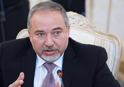 ليبرمان: مجلس الحرب يسير بإسرائيل نحو الضياع ولا خطة واضحة للحكومة