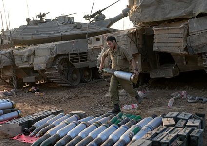 رغم تأخيرها بعض الذخيرة سابقًا..أميركا تزود إسرائيل بأسلحة بقيمة مليار دولار