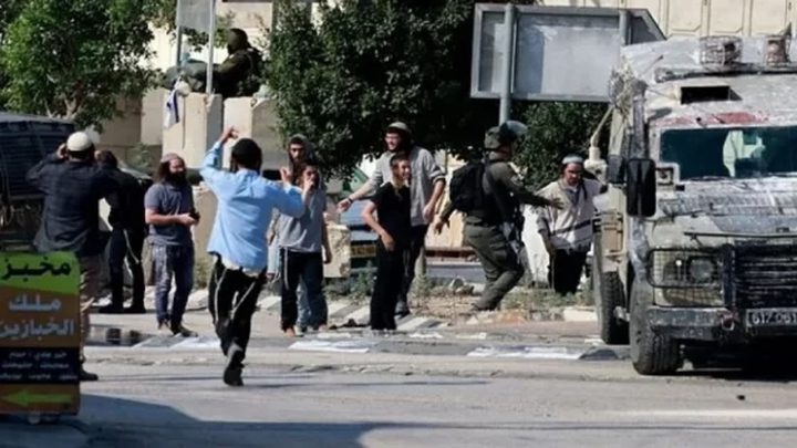 مستوطنون يهاجمون مركبات المواطنين جنوب نابلس