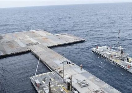 القيادة المركزية الأميركية تعلن تثبيت الرصيف البحري المؤقت على شاطئ غزة