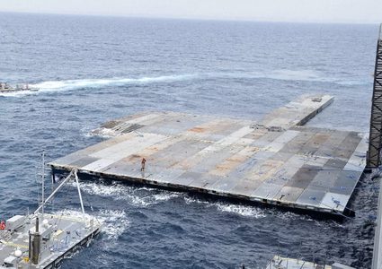 كيربي: شاحنات المساعدات بدأت بالوصول لغزة