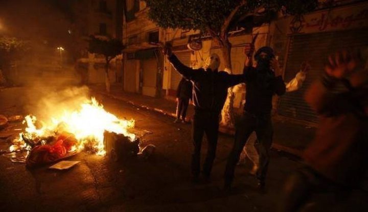 الخليل: اندلاع مواجهات عقب اقتحام الاحتلال بلدة بيت أمر