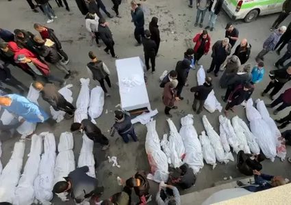 وصول جثامين 28 شهيدا إلى مستشفى كمال عدوان بينهم أطفال ونساء